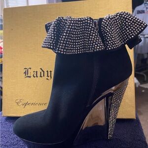Elegant Black Lady Couture Ankle Boots with Studded Cuff